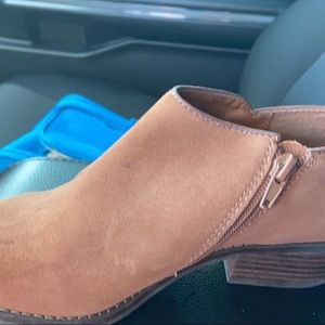 Lucky brand booties👢